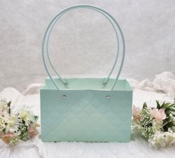  22cmx13cmx10cm + a fl, tglalap alak, steppelt mints, vzhatlan papr virgtska: menta